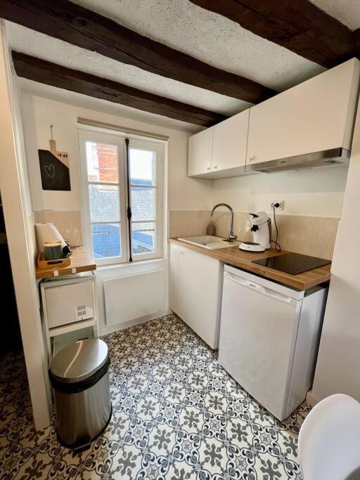 Appartement Cosy Hypercentre Place St Pierre Сомюр Экстерьер фото